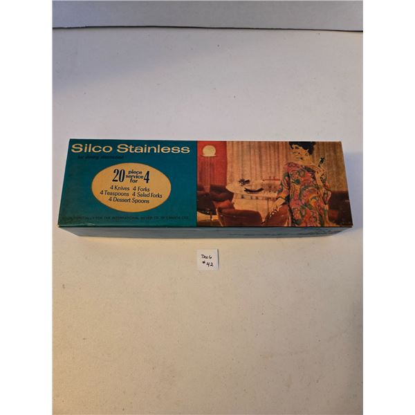 Vintage Silverware - 8 of each