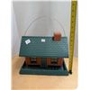 Image 2 : House Designed Bird Feeder