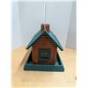 Image 4 : House Designed Bird Feeder