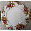 Image 2 : (6) Plates Old Country Roses Royal Albert
