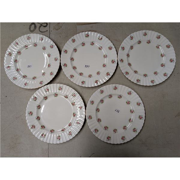 (5) Dinner Plates Royal Albert "Forget Me Not"