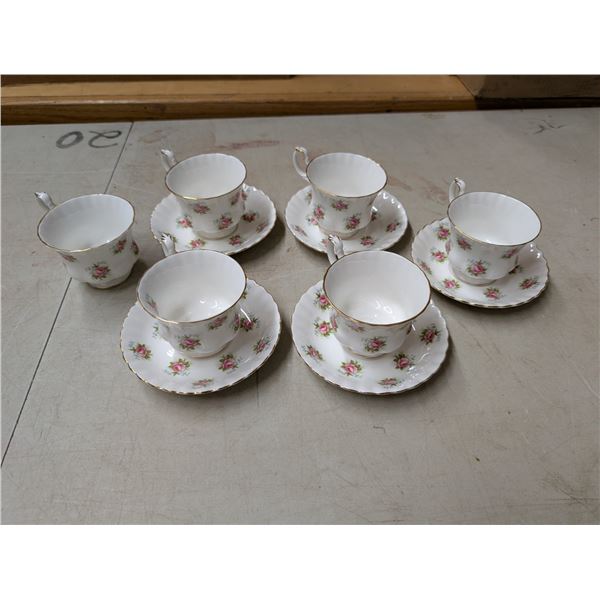 (6) Cups + Saucers Royal Albert "Forget me Not"