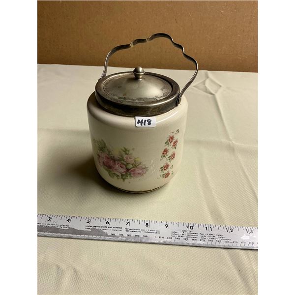 Biscuit barrel(Roses)