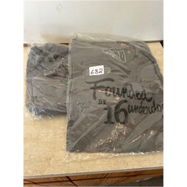 2-Large Gray T-Shirts.