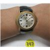 Image 2 : VINTAGE BUREN 17J LADIES MAN WIND WATCH, RUNS