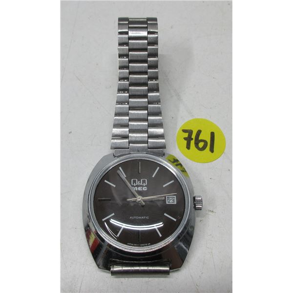 VINTAGE Q&Q MEC MEN'S, DATE @3,  AUTO WIND WATCH,  RUNS