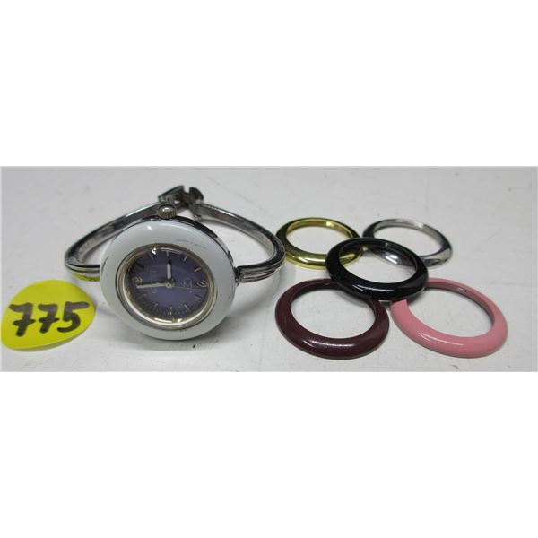 LADIES' DESIGNER GUCCI COPY QTZ WITH INTERCHANGEABLE BEZELS , RUNS