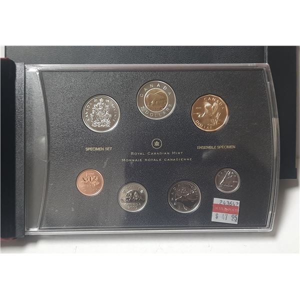 2009 Canadian Specimen Set. 7-coin set with the Loonie depicting a Great Blue Heron in flight. This 