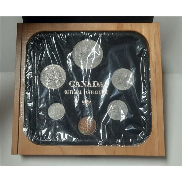 1981 Canadian Year Set. 6-coin set housed in a Royal Canadian Mint case.