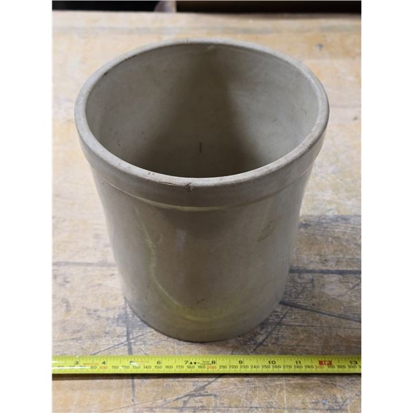 Crock- 9"H