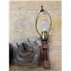 Image 3 : Oil lamps- 1 chimney