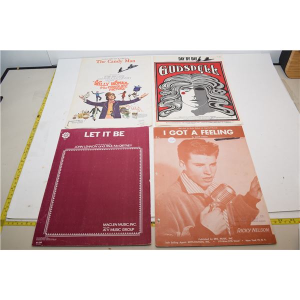 Vintage paper musical notes