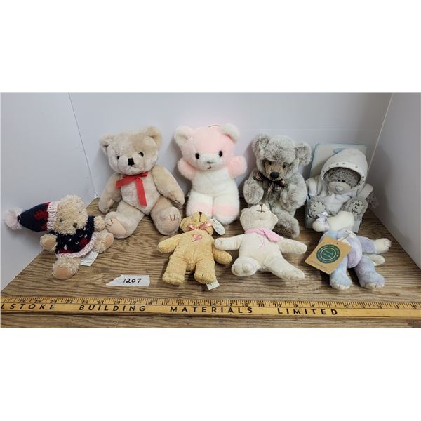 (8) Plush Bears