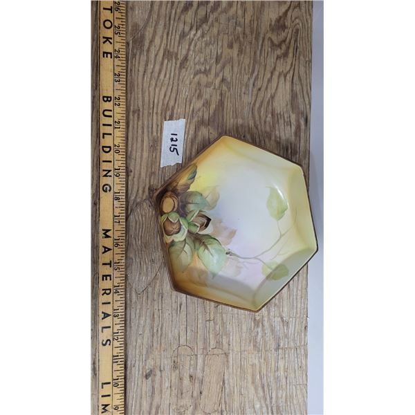 Nippon 3 Footed Dish