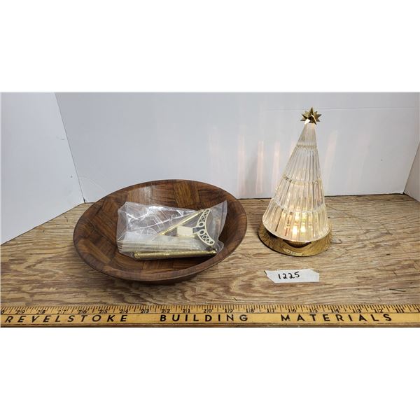 Wood Bowl, Nut Craker Set, Light Up Tree