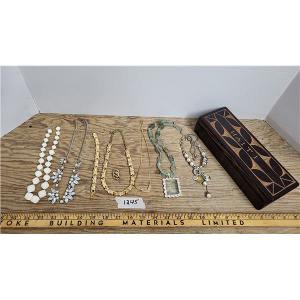 Misc. Jewelry in Wood Haiti Box