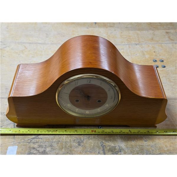 Perivale chimming clock- made in great britain