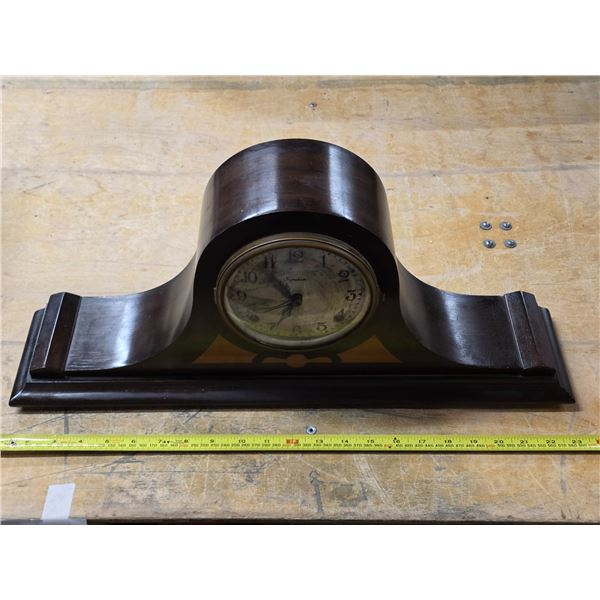 Chimming clock- made in the USA