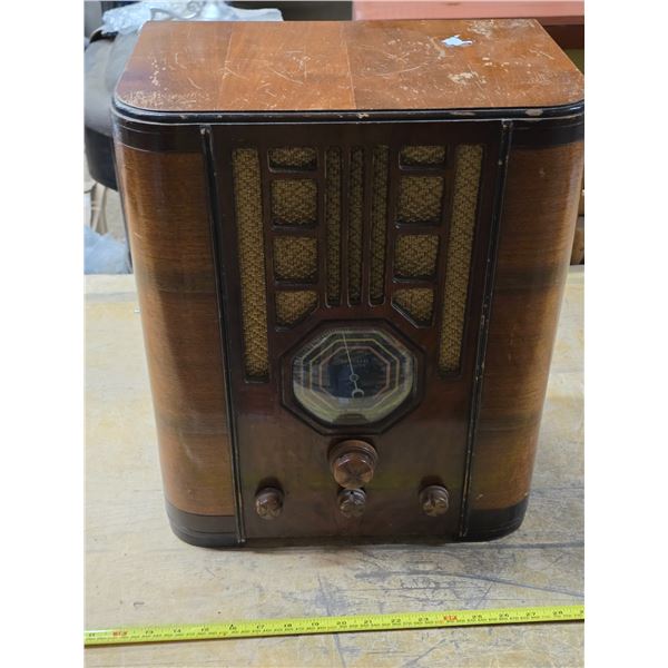 Antique radio