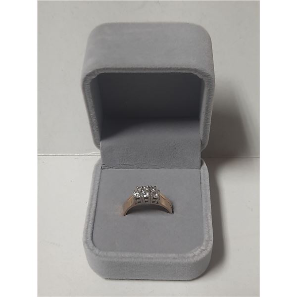 14K Gold Ring Size -8, Weight - 4.4g.