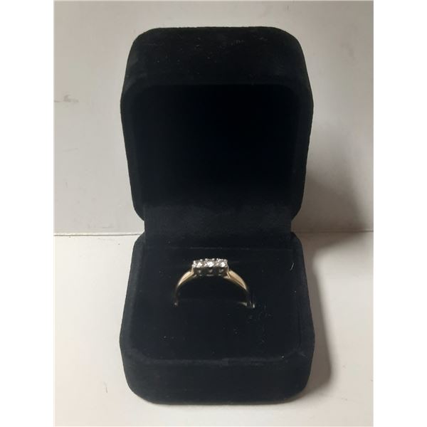4K Gold Ring Size - 8.5, Weight - 2.5g.