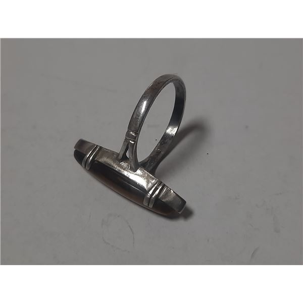 Sterling Silver Ring Size - 5.5, Weight 3.4g.