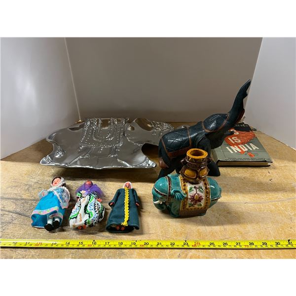 India Lot - platter, book, dolls and elephants - 7 pieces