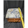 Image 3 : 10"x10"x12" Rolling Storage Stool w/ (2) drawers and Cushion