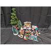 Image 1 : Tiny Treasures X-Mas Decorations