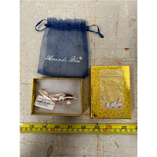 Amanda Blu Brooch w/Pearls Leaf Design