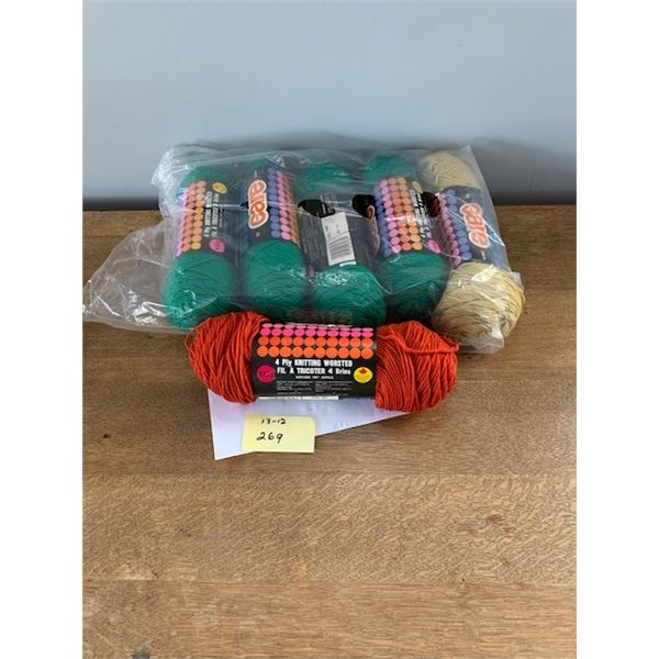 Acrylic Yarn 6 Pieces