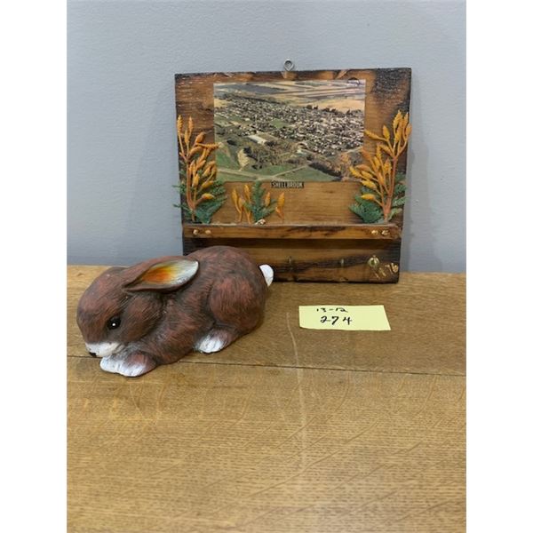 1976 Shellbrook Key Rack Garden Bunny