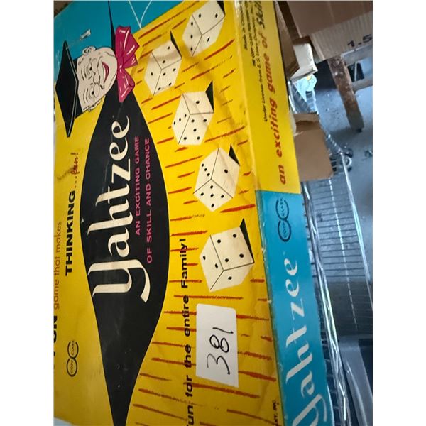 Vintage Yahtzee Game