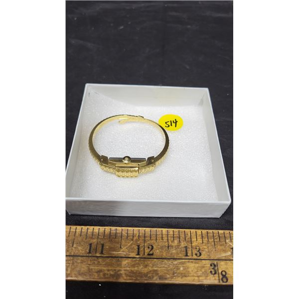 Stamper9.25 Silver Ring , Lg Blue Green Stone Zircon Size 10