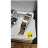 Image 2 : Men's NOS Geneva Watch and Bracelet Emosed "Carl" Gold Tone