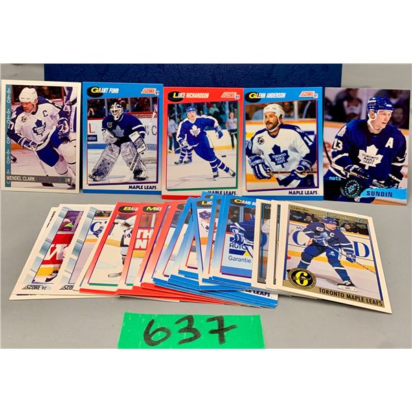 30 toronto maple leafs hockey cards
