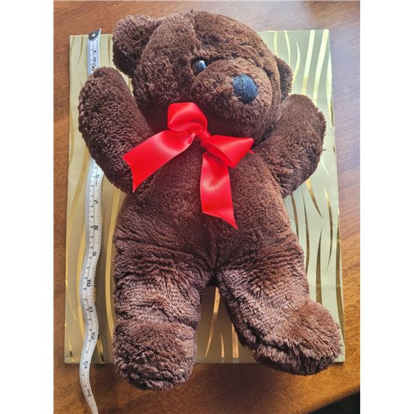 Wind up musical teddy bear - plays Teddy Bear's Picnic