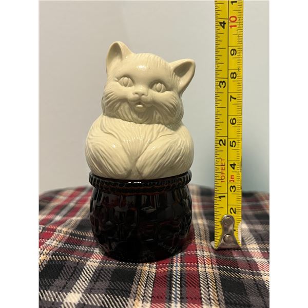 Avon 'Kittens Hideaway' container 1970's