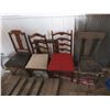 Image 1 : 4 vintage chairs