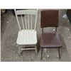 Image 1 : 2 kitchen chairs
