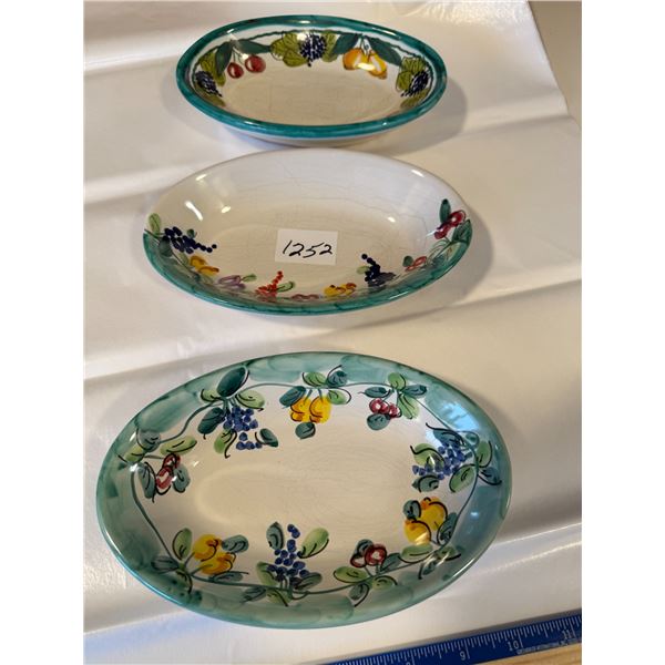 1252 Italian serving plates