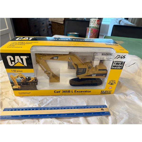 1265 toy excavator