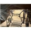 Image 2 : 1306 singer sewing machine