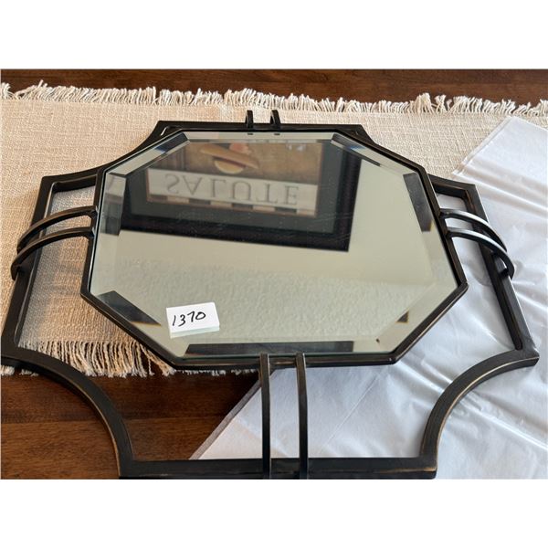 1370 mirror