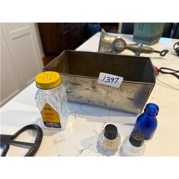 1397 loaf pan & bottles