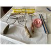 Image 1 : 1412  kitchen items