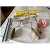 Image 2 : 1412  kitchen items