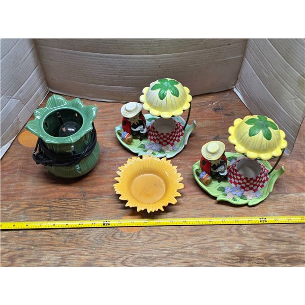 Lamp and party lite décor