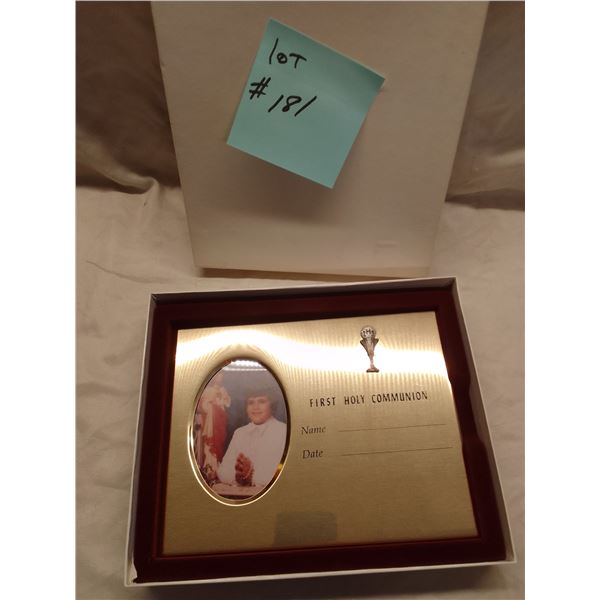 Vintage First Holy Communion Photo Plaque Frame – New in Original Box - Elegant gold-tone m