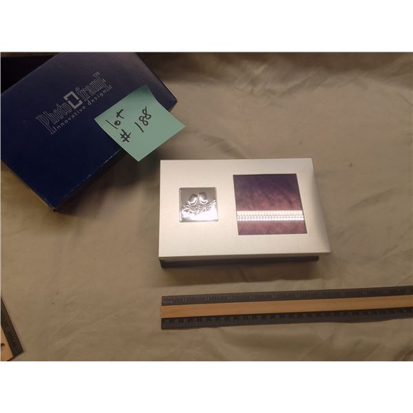 Innovative Design Photo frame – Brushed Silver with champagne glasses - Elegant early-2000s